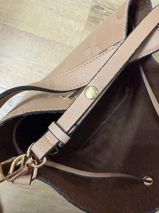 Purse - Picture 8 of 8